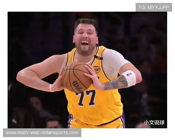 东契奇深夜晒自拍，胖了一圈引热议